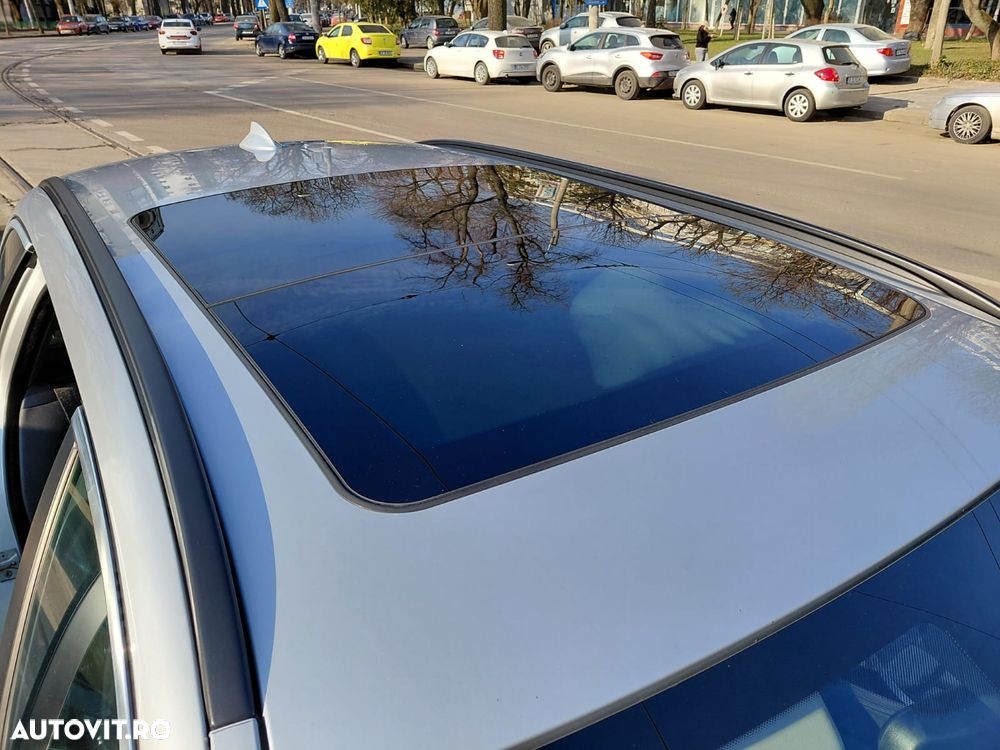 BMW Seria 5 525d Aut. - 9