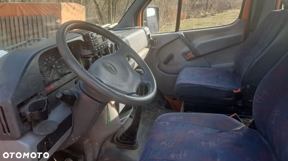 Mercedes-Benz SPRINTER - 6