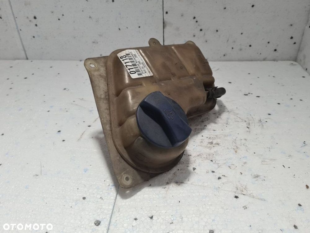 ZBIORNICZEK WYRÓWNAWCZY AUDI A4 B5 - 1