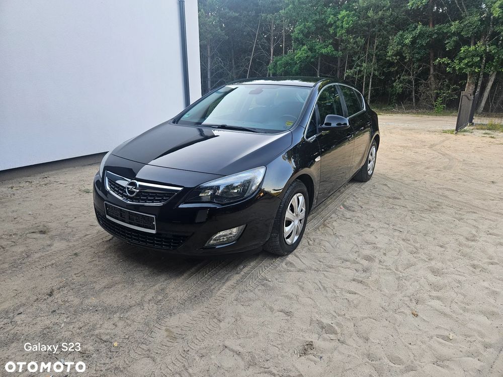 Opel Astra 1.4 Turbo Edition - 1
