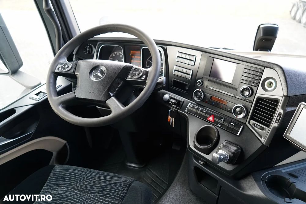 Mercedes-Benz ACTROS 2542 / 6X2 / FRIGIDER / SOLO / UNITATE THERMO KING T-1000R / RIDICARE / DIRECȚIE CU AX RIDICATIV / EURO 5 - 30
