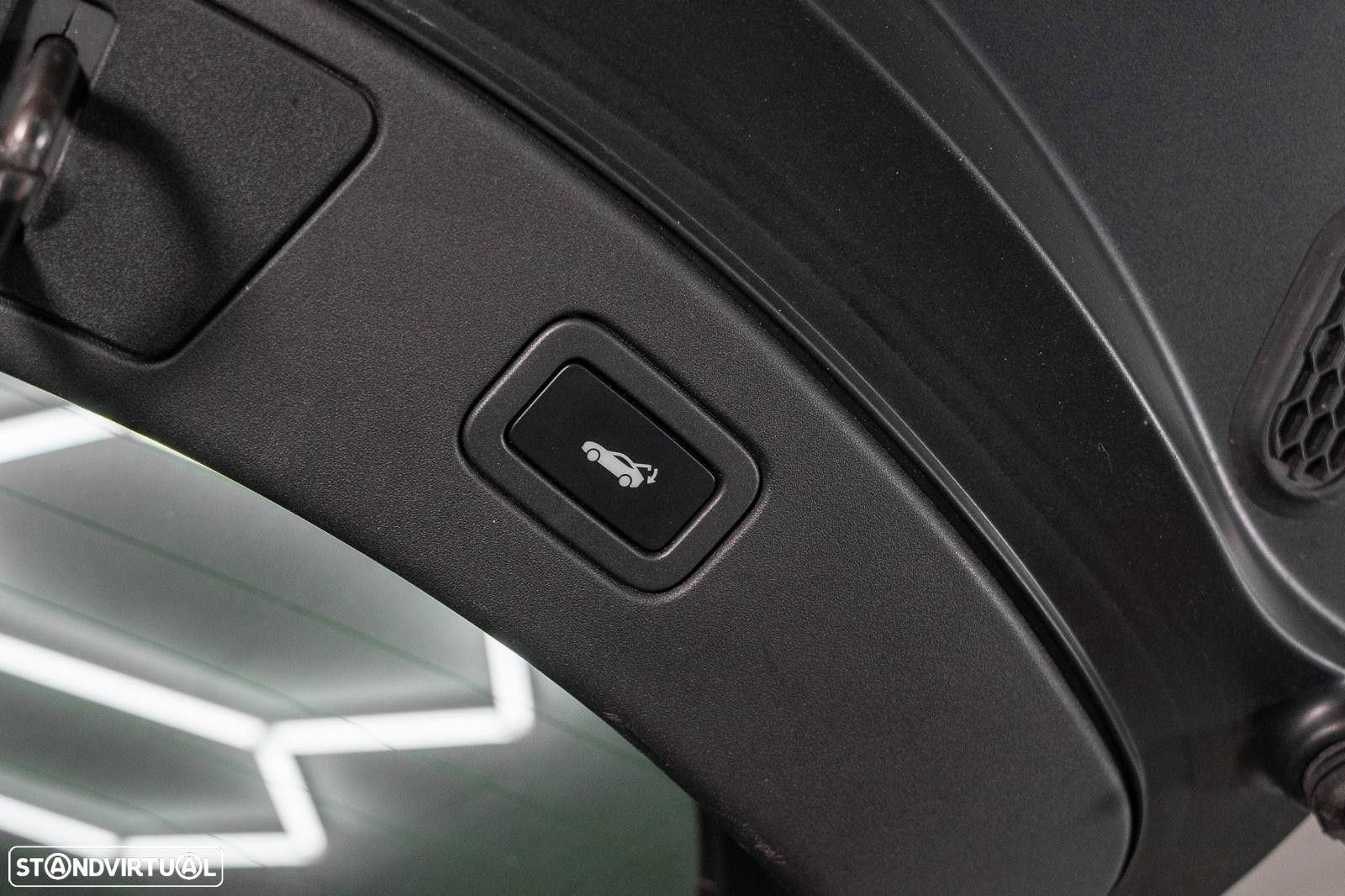 Jaguar F-Type 2.0 i4 R-Dynamic Black - 28