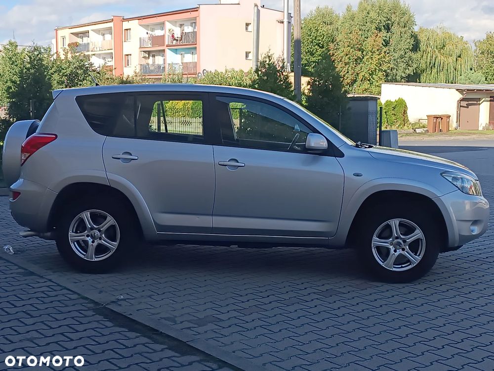 Toyota RAV4 2.2 D-CAT 4x4 Sol - 6