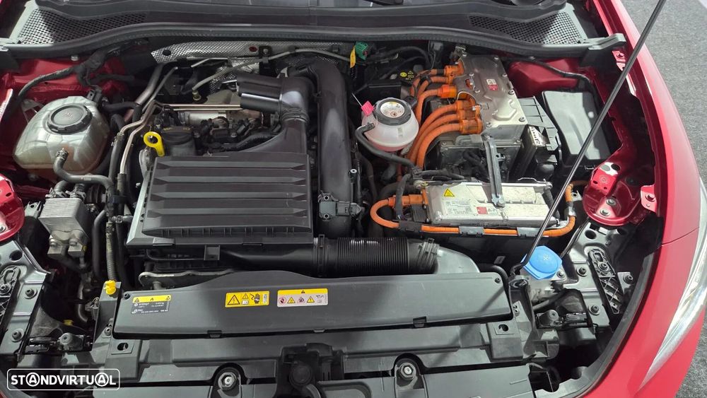 SEAT Leon 1.4 e-Hybrid DSG FR Plus - 40