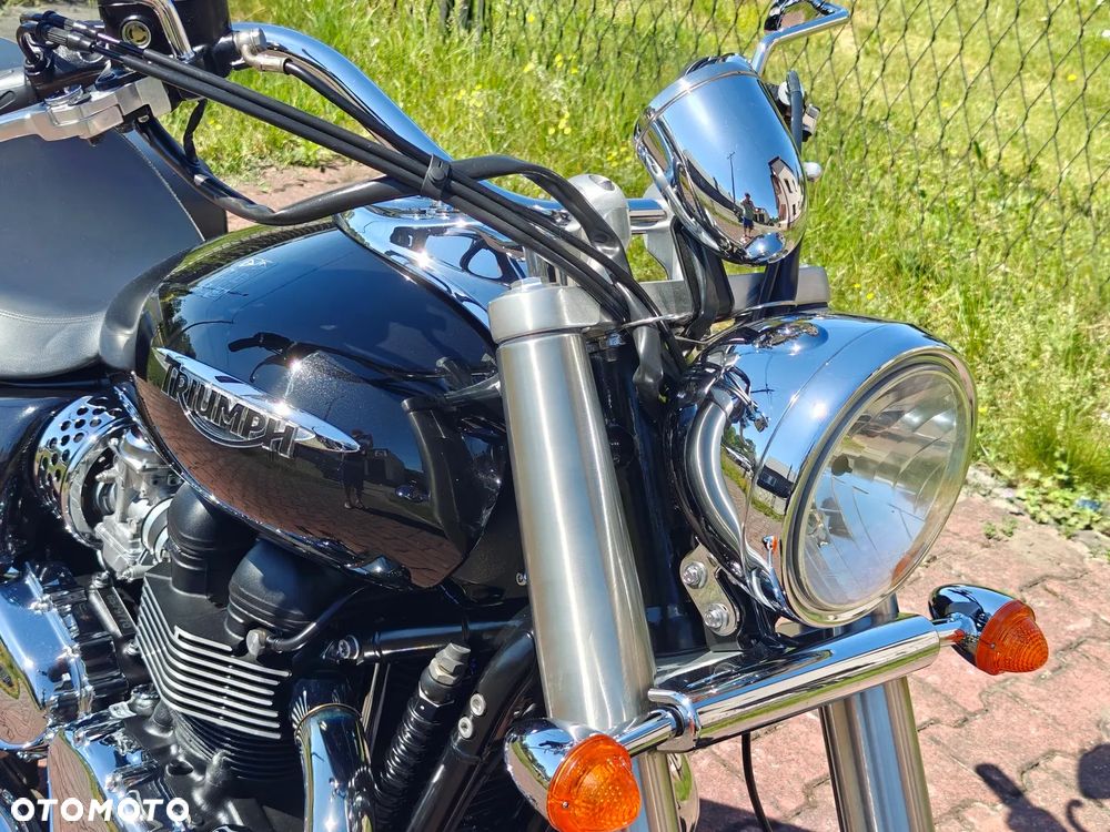 Triumph America - 10