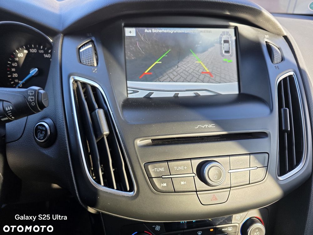 Ford Focus 1.0 EcoBoost STart-Stopp-System TITANIUM DESIGN - 33