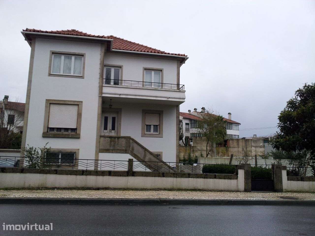 T3 Mobilado Andar de Moradia á Casa de Saúde S.Mateus - Grande imagem: 3/35