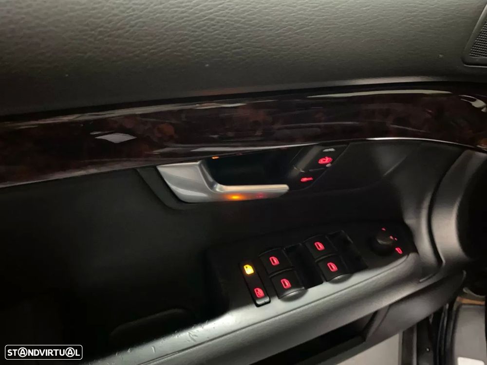 Audi A4 2.0 TDI exclusive - 16