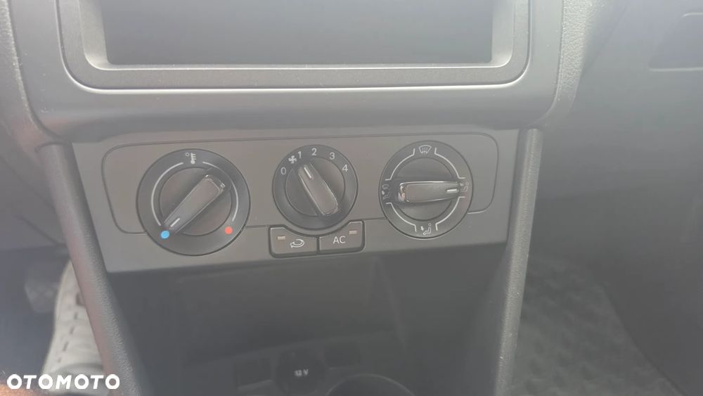 Volkswagen Polo - 21
