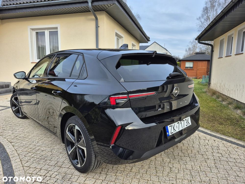 Opel Astra 1.2 Turbo Business Edition - 3