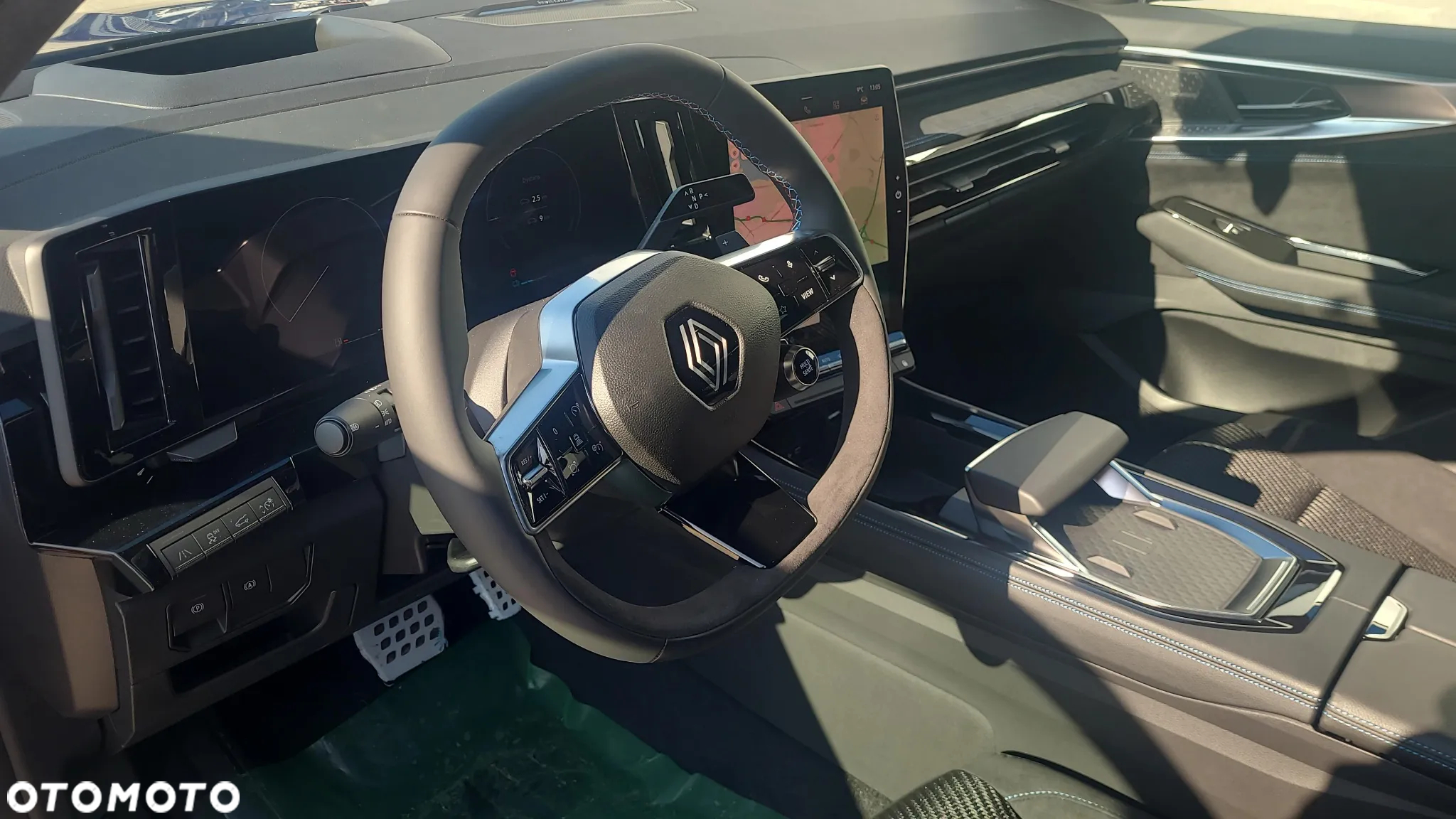 Renault Austral 1.2 E-Tech Full Hybrid 200 Iconic esprit Alpine MMT - 9