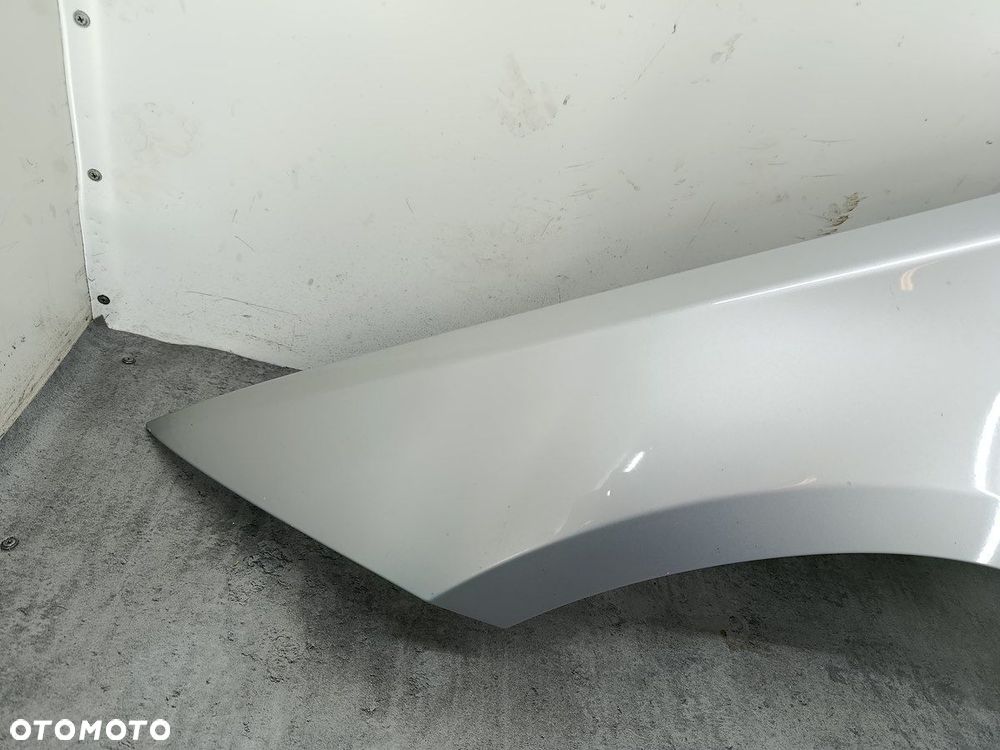 BŁOTNIK LEWY PRZÓD BMW 1 E87 354/7 - 4