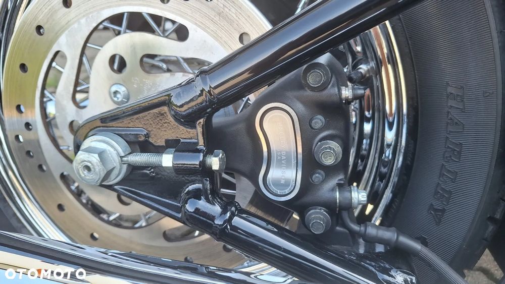 Harley-Davidson Softail Springer Classic - 32