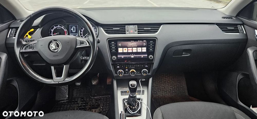 Skoda Octavia 1.5 TSI ACT Active - 5