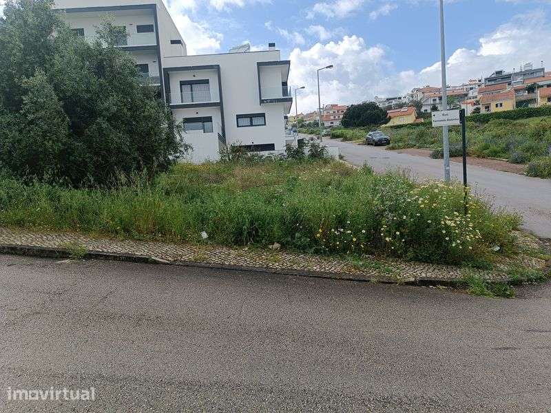 Lote de Terreno de Gaveto - Grande imagem: 2/12