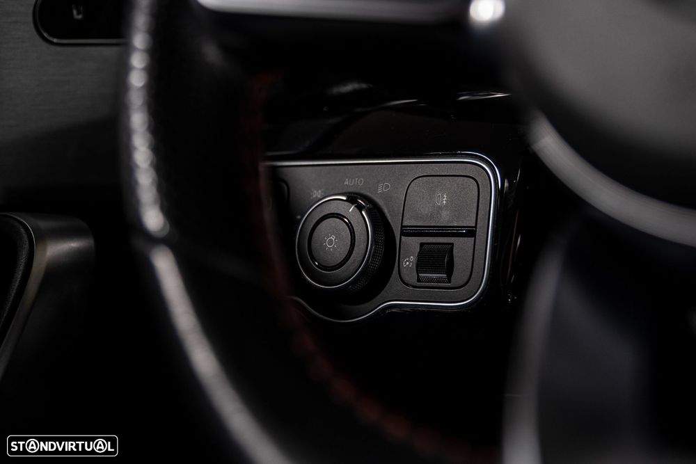 Mercedes-Benz A 250 e AMG Line - 29