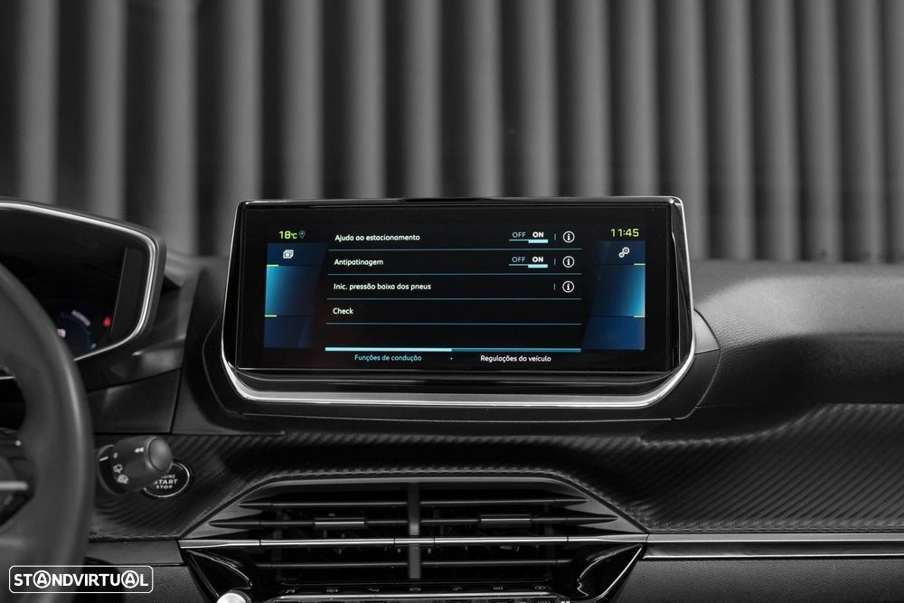 Peugeot e-2008 Allure - 21