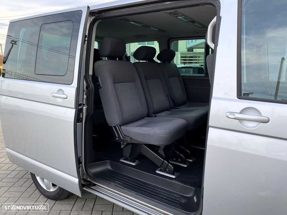 VW Caravelle - 24