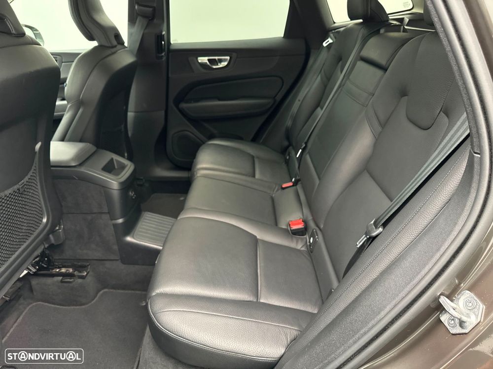 Volvo XC 60 T6 AWD Recharge Geartronic Inscription Expression - 20