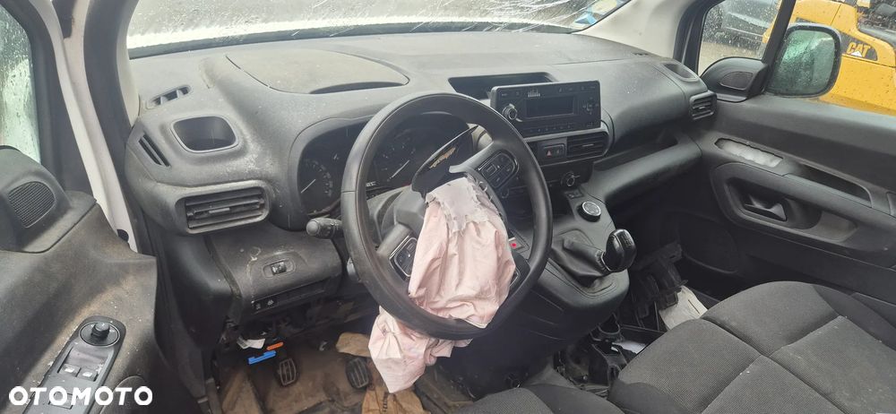 Citroën BERLINGO - 22