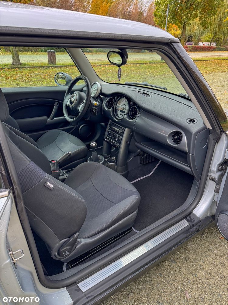 MINI ONE Standard - 13