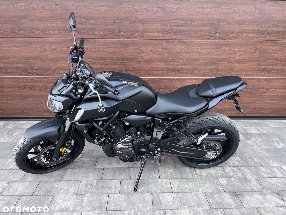 Yamaha MT - 19