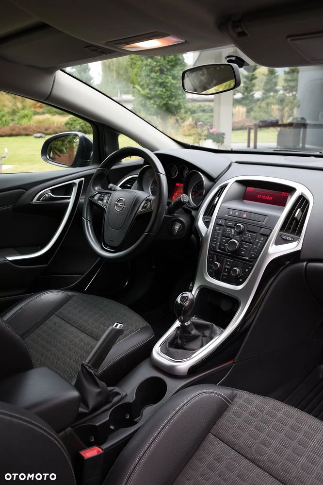 Opel Astra - 24