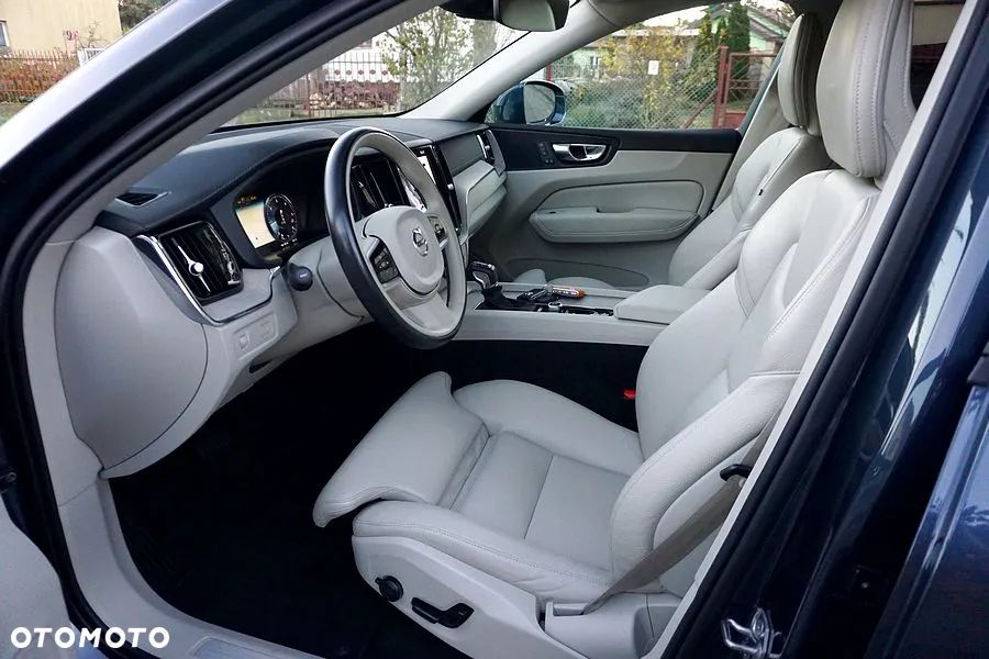Volvo XC 60 D4 Inscription - 21