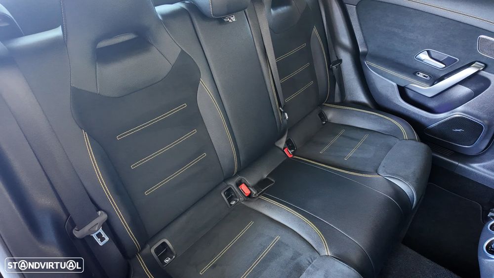 Mercedes-Benz CLA 45 AMG S 4Matic+ Speedshift 8G-DCT Line Premium - 42