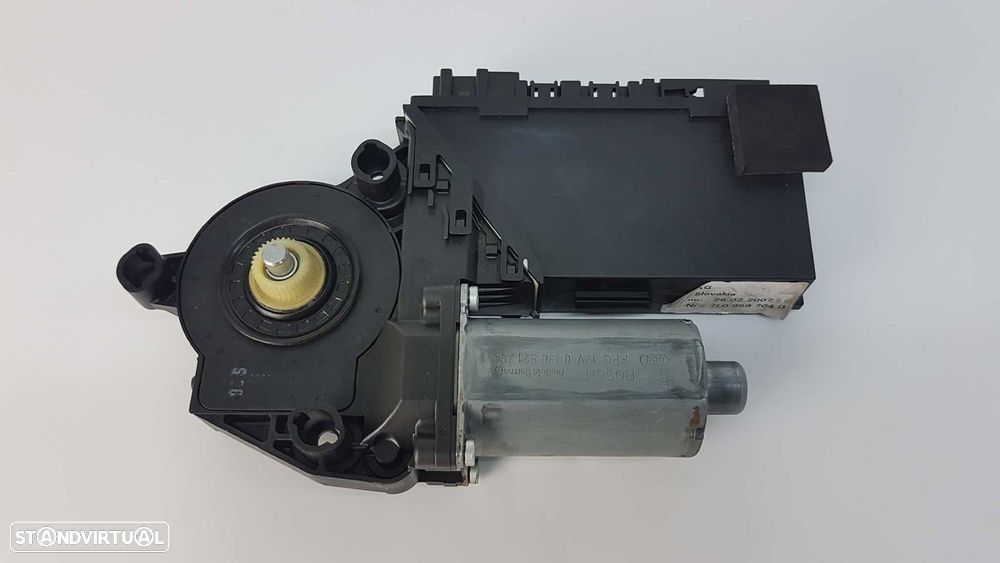 MOTOR ELEVADOR TRASEIRO DIREITO VOLKSWAGEN TOUAREG (7L6) V6 TDI - 3