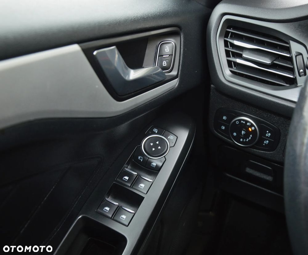 Ford Focus - 20