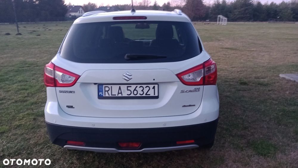 Suzuki SX4 1.6 Premium - 4