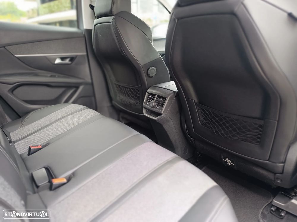 Peugeot 3008 1.5 BlueHDi Allure EAT8 - 30
