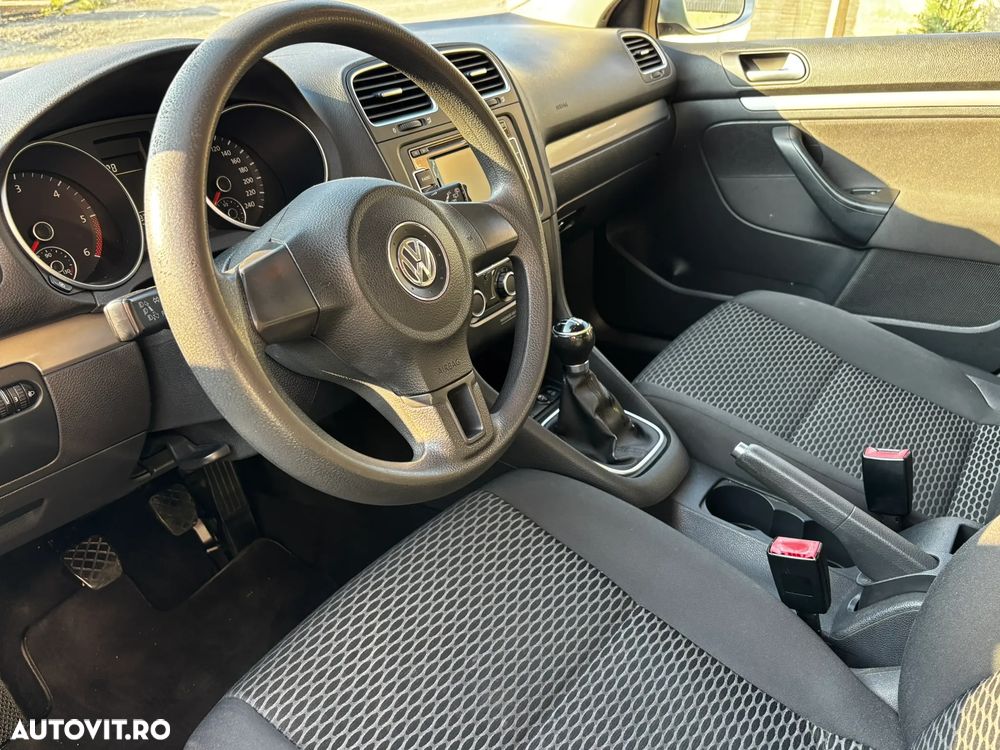 Volkswagen Golf 1.6 TDI BlueMotion Technology Comfortline - 9