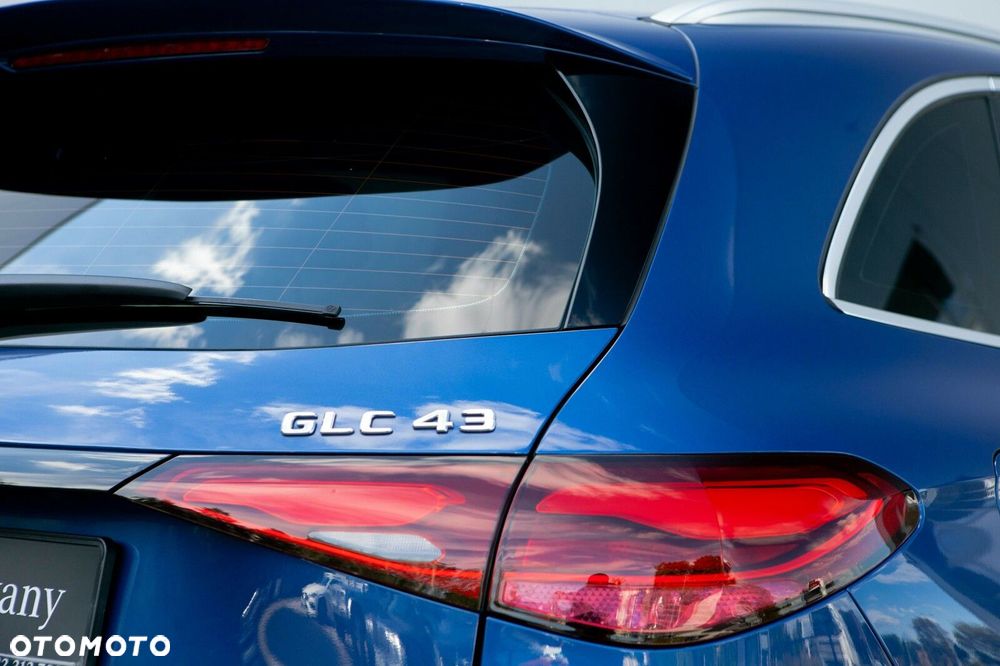 Mercedes-Benz GLC - 11