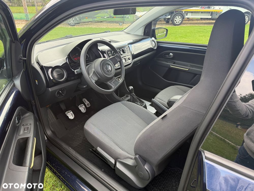 Volkswagen up! - 7