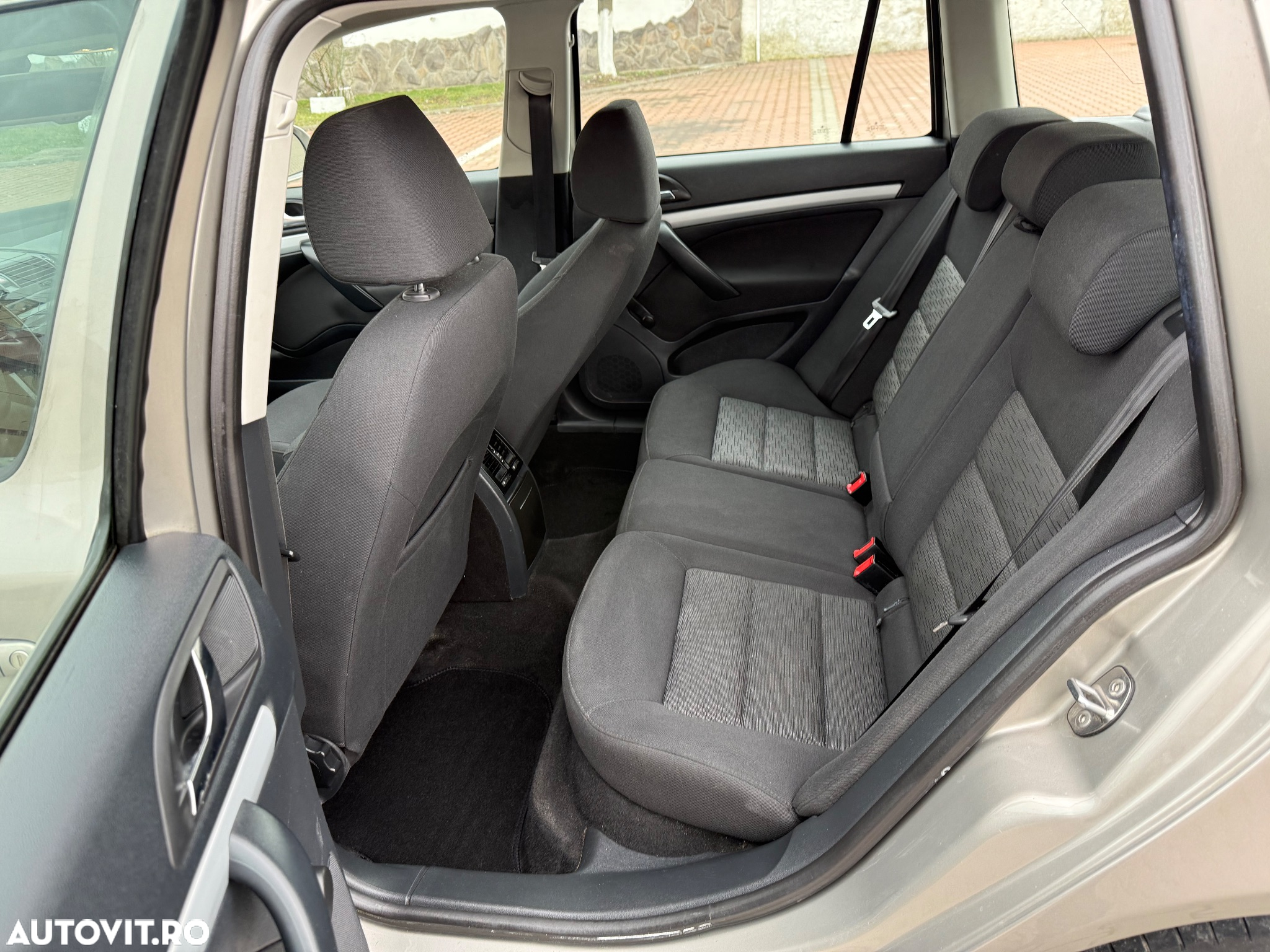 Skoda Octavia Combi 1.6 TDI Edition - 9