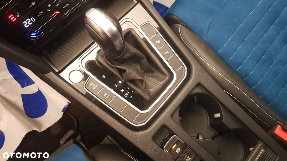 Volkswagen Passat - 26