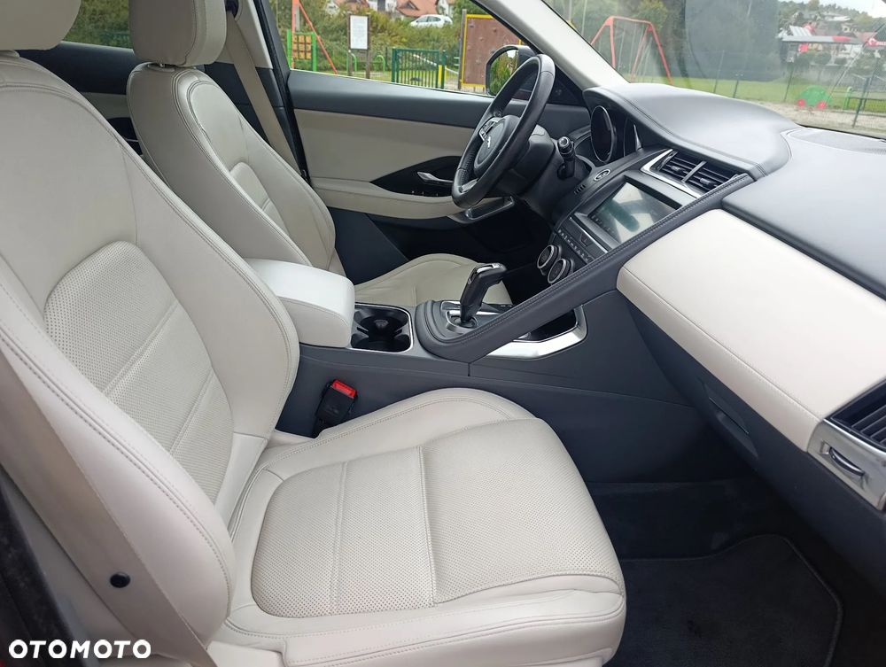 Jaguar E-Pace 2.0 i4P AWD R-Dynamic HSE - 19