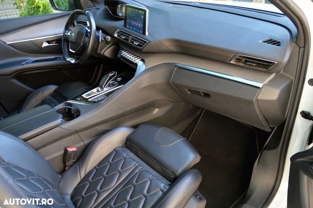 Peugeot 3008 PHEV 300 EAT8 4X4 GT - 25