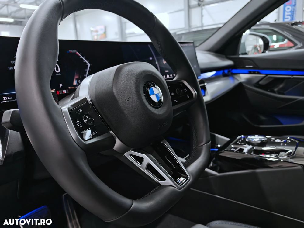 BMW Seria 5 520i AT MHEV - 30