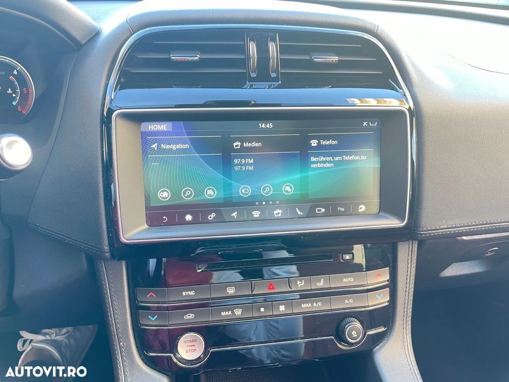 Jaguar F-Pace 30d AWD R-Sport - 18