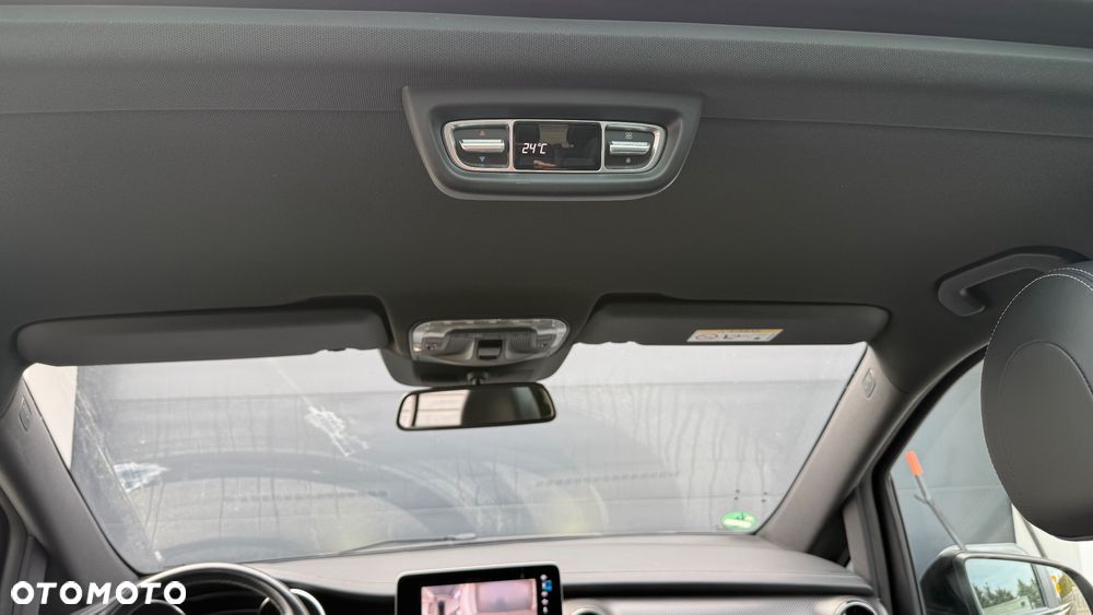 Mercedes-Benz Klasa V - 20