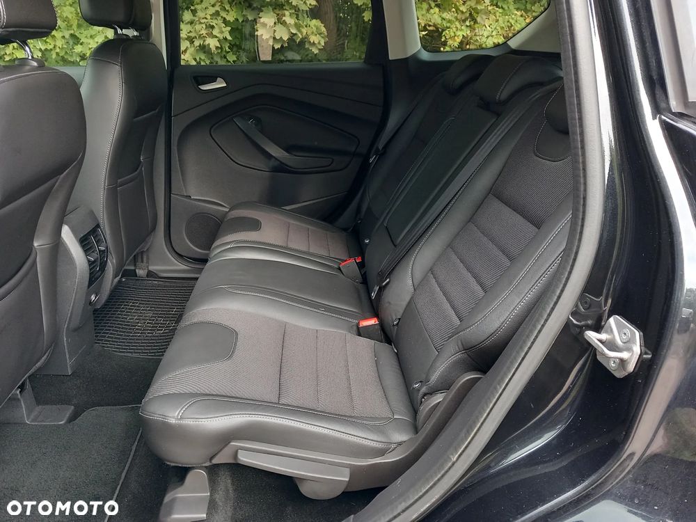 Ford Kuga 2.0 TDCi 4x4 Titanium - 12