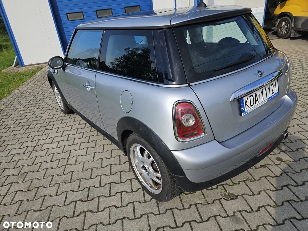 MINI ONE Standard - 6