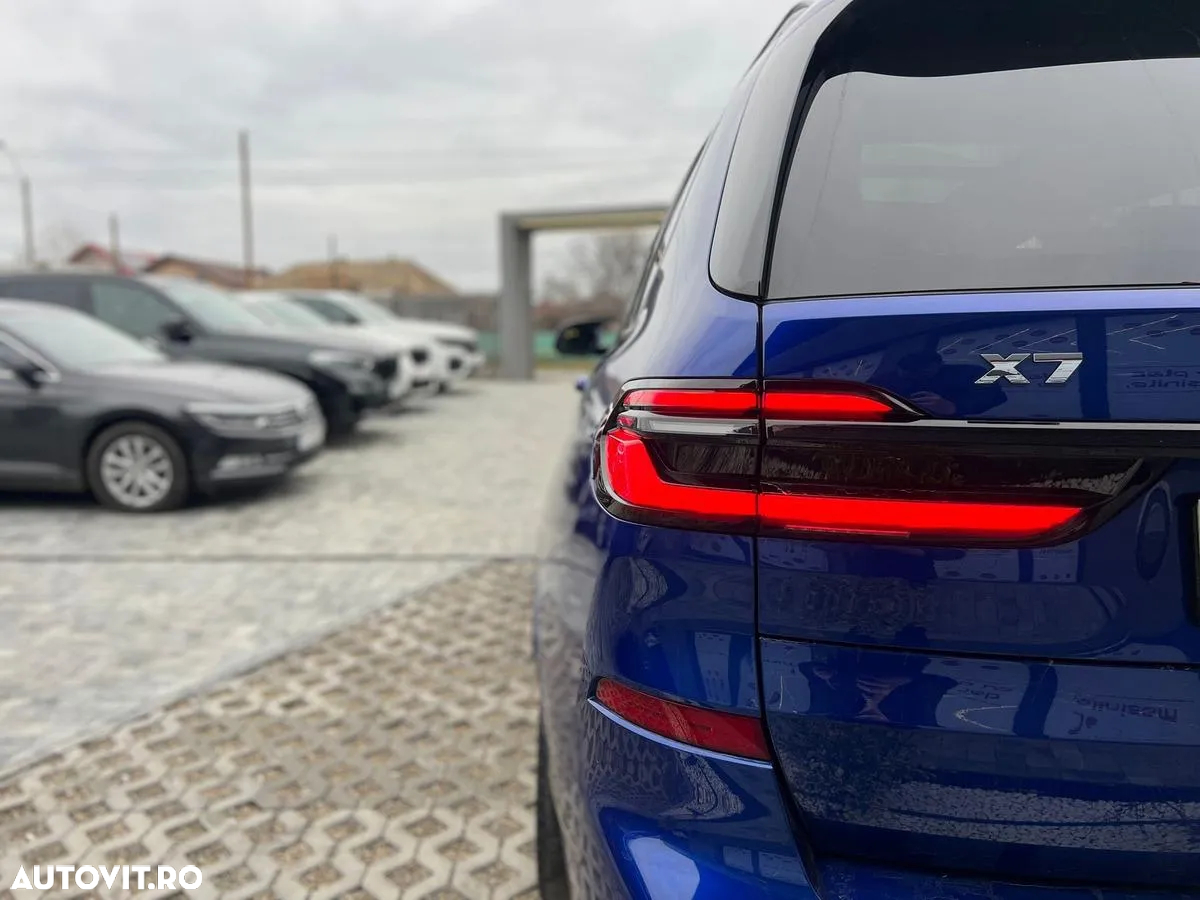 BMW X7 M60i xDrive - 8