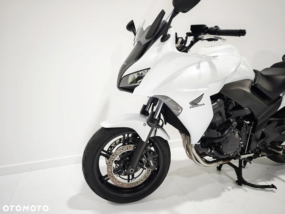 Honda CBF - 10