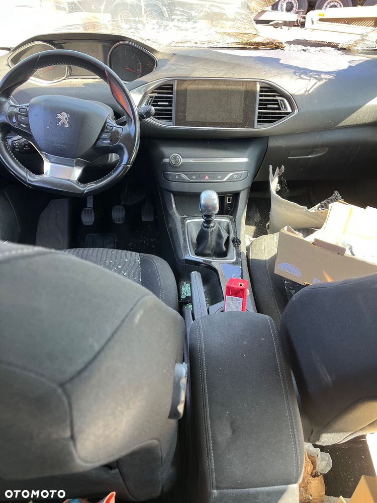 Peugeot 308 - 5