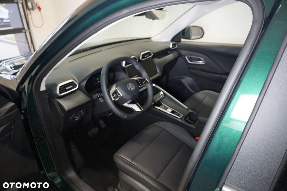 MG ZS Hybrid+ - 21