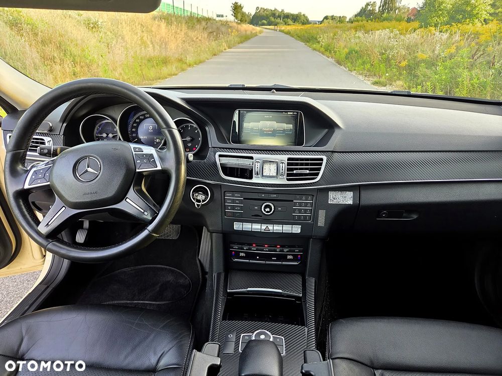 Mercedes-Benz Klasa E - 9